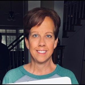 Meet your Posher, Sharon